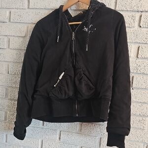 Stylish Black Zip-Up Hoodie for Women